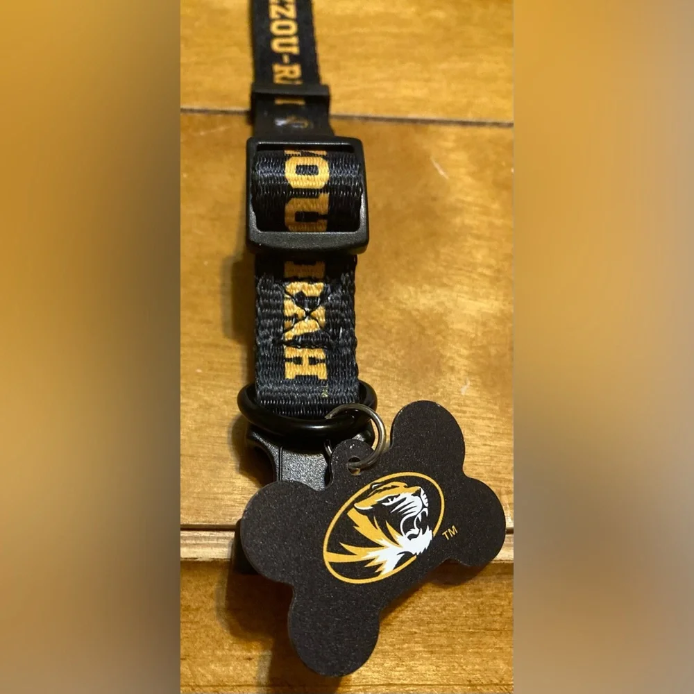NWT Mizzou-Rah Adjustable Nylon Dog Collar